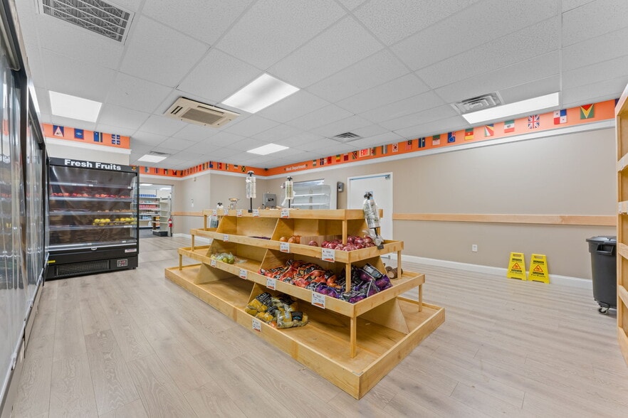 More Photos Of 628 Belmont St, Brockton Freestanding For Sale