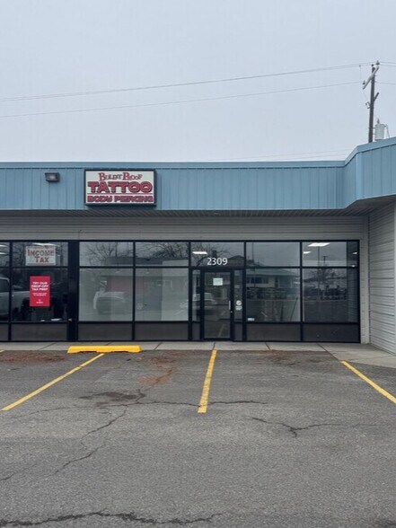 Primary Photo Of 2309-2319 N Division St, Spokane Freestanding For Lease