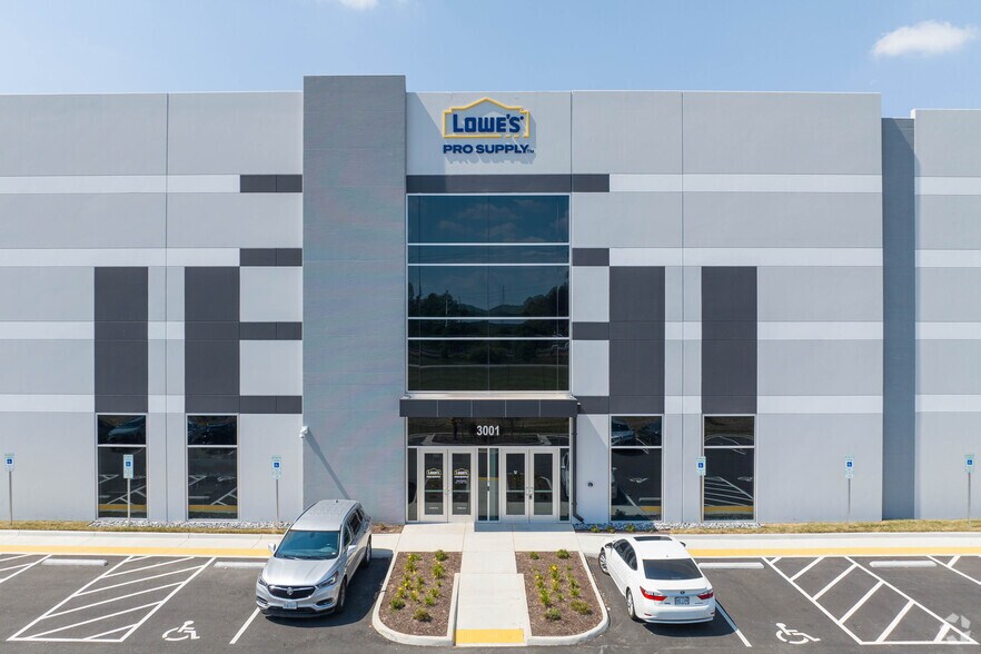 More Photos Of 2301 Commerce Rd, Richmond Unknown For Lease