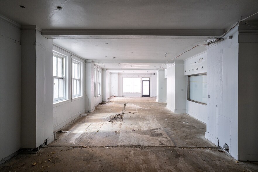 More Photos Of 645 Griswold St, Detroit Unknown For Lease