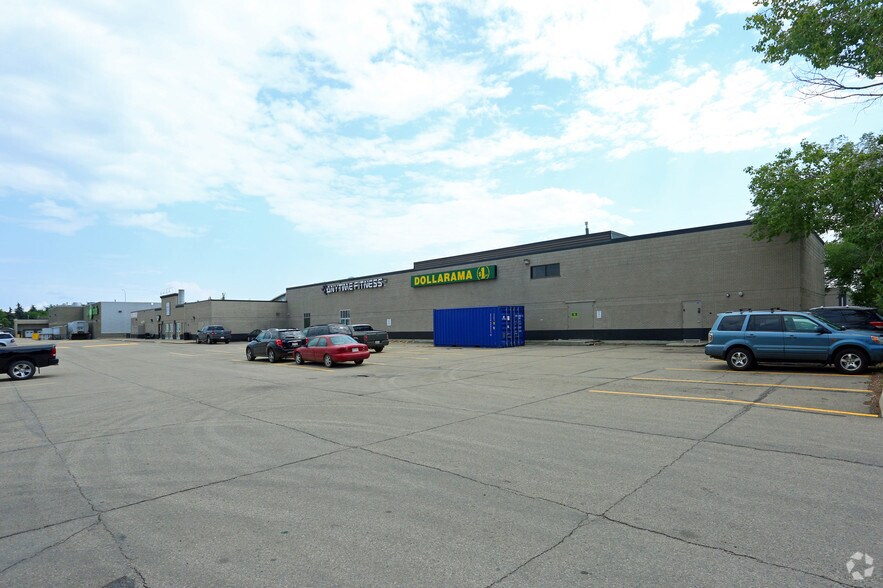 More Photos Of 140 St Albert Trl, St. Albert Freestanding For Lease