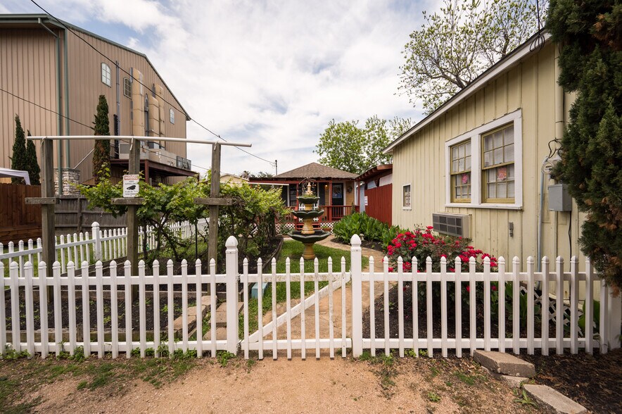 More Photos Of 706 Bradford Ave, Kemah Land For Sale