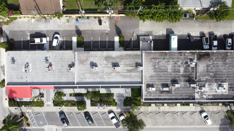 More Photos Of 3500-3580 NE 12th Ave, Fort Lauderdale Storefront Retail Office For Lease