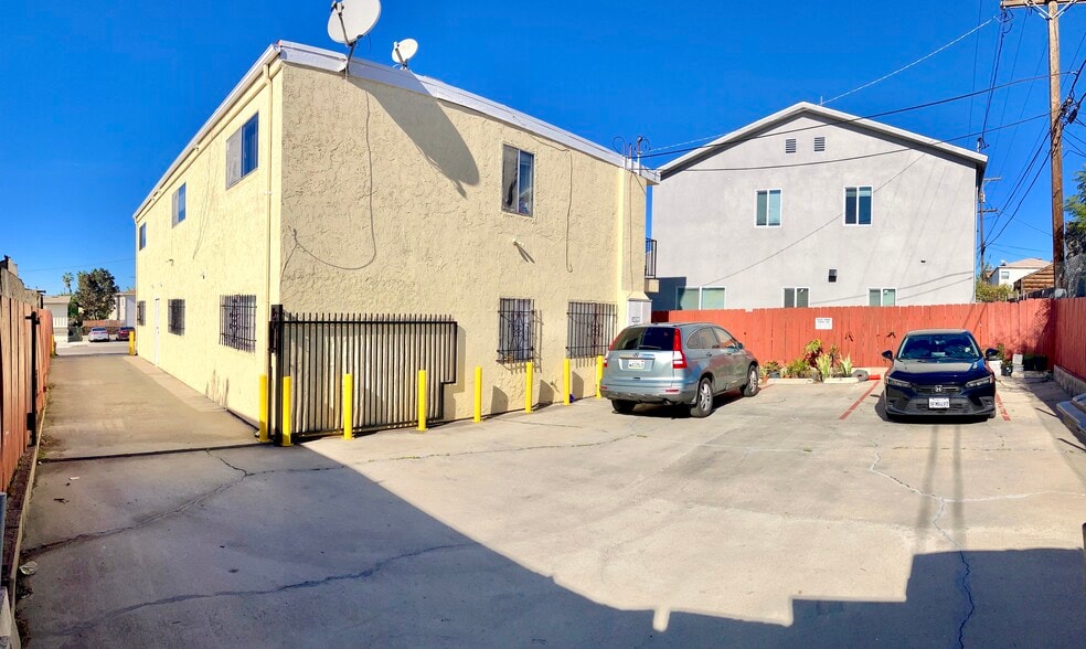 More Photos Of 4037 Winona Ave, San Diego Apartments For Sale