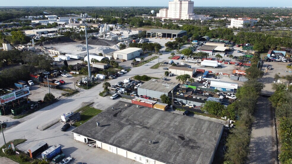 More Photos Of 6900 Barbour Rd, Riviera Beach Manufacturing For Lease