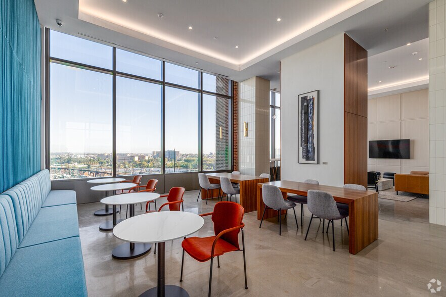 More Photos Of 3025 JFK, Philadelphia Office For Lease