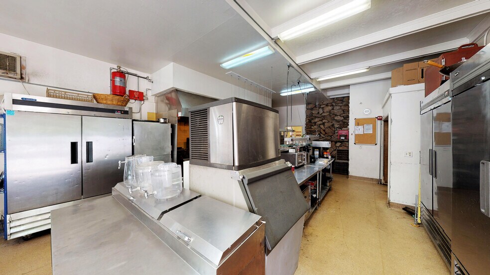 More Photos Of 800 Arrowhead Villa Rd, Lake Arrowhead Lodge Meeting Hall For Sale