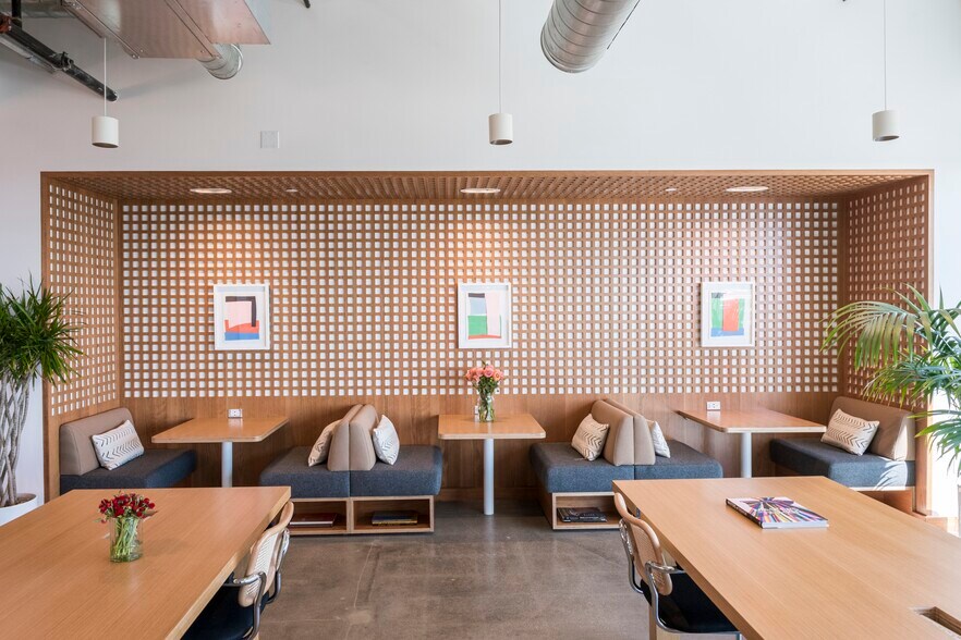 More Photos Of 2211 Michelson Dr, Irvine Office For Lease