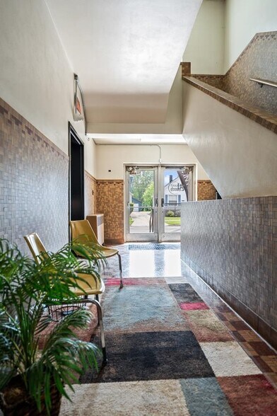 More Photos Of 650 S Irwin Ave, Green Bay Schools For Sale