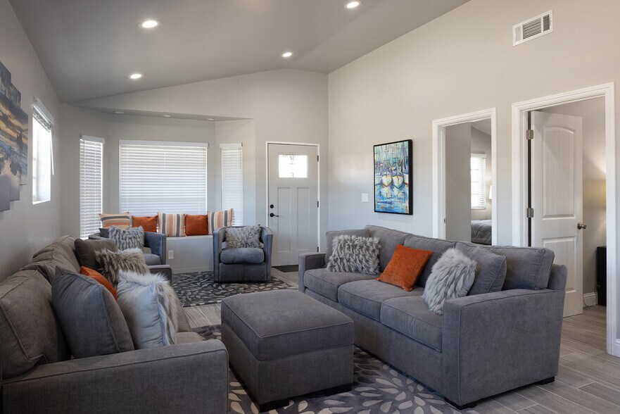 More Photos Of 7550-7552 Sandholdt Rd, Moss Landing Specialty For Sale