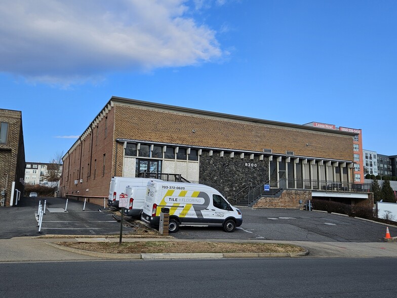 More Photos Of 8300 Merrifield Ave, Fairfax Flex For Lease