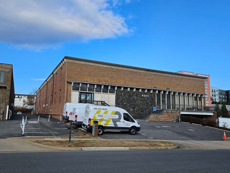 More Photos Of 8300 Merrifield Ave, Fairfax Light Distribution For Lease