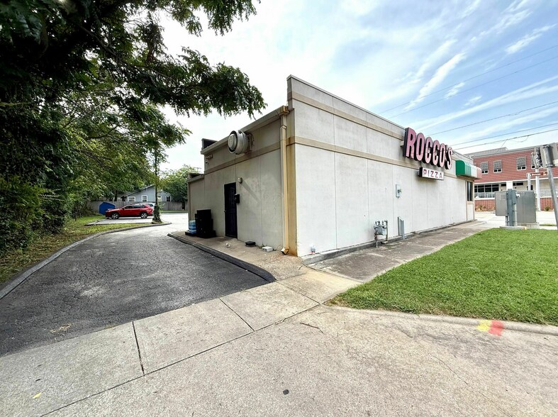 More Photos Of 834 E Division St, Springfield Restaurant For Sale