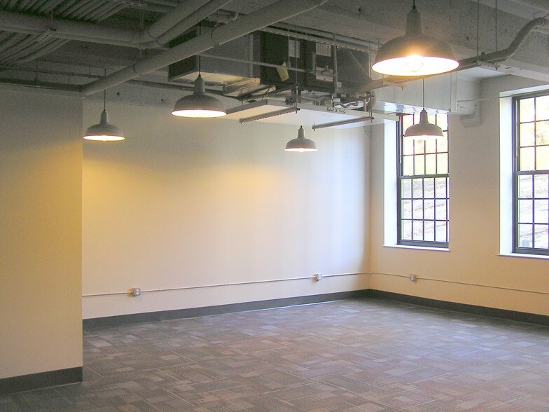 More Photos Of 215 E Main St, Vernon Apartments For Lease