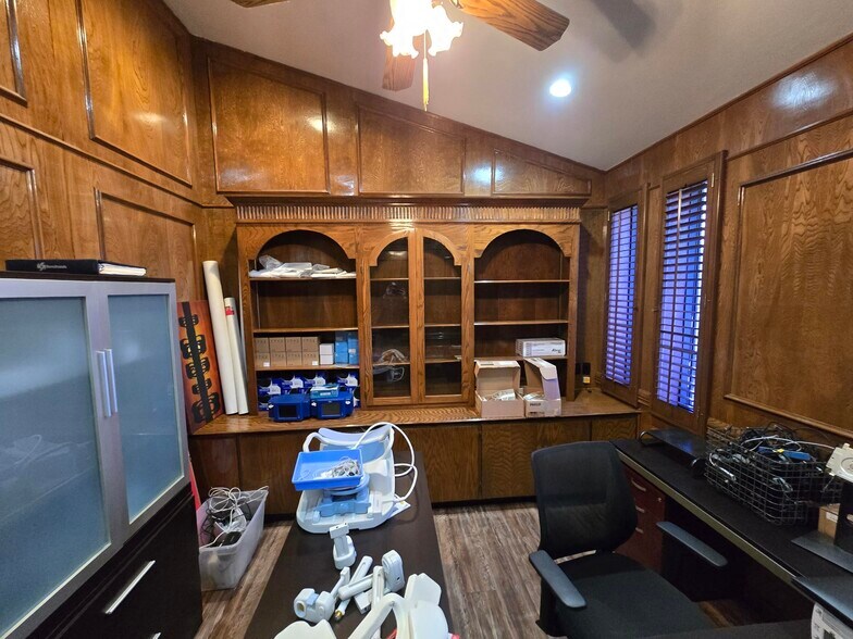 More Photos Of 1201 E Schuster Ave, El Paso Medical For Lease