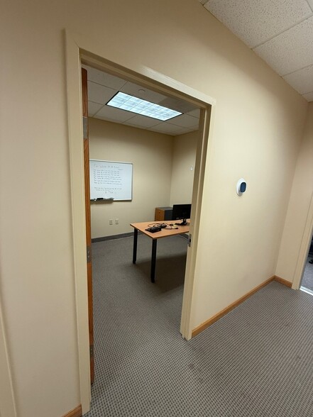 More Photos Of 103 Centennial St, La Plata Medical For Lease