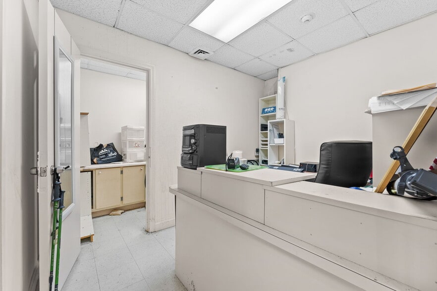 More Photos Of 77 Pond Ave, Brookline Apartments For Sale