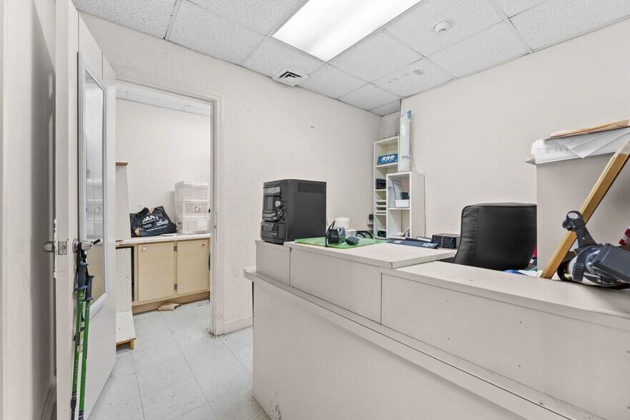 More Photos Of 77 Pond Ave, Brookline Apartments For Sale