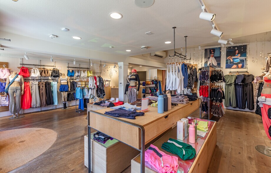 More Photos Of 1644 Abbot Kinney Blvd, Venice Storefront For Lease