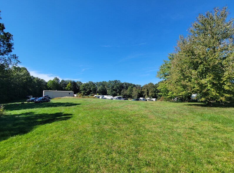 More Photos Of 414 Milroy Grose, Lansing Land For Sale