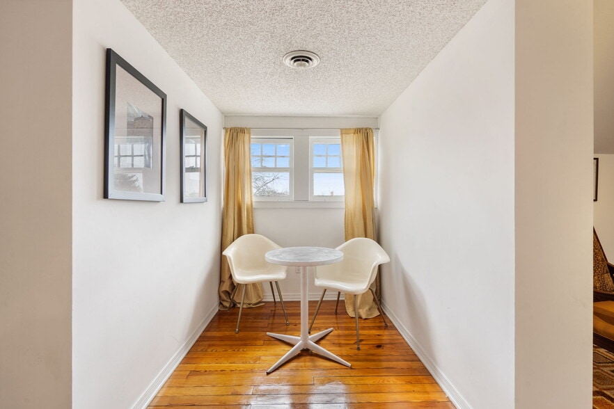 More Photos Of 1201 E Walnut St, Springfield Loft Creative Space For Sale