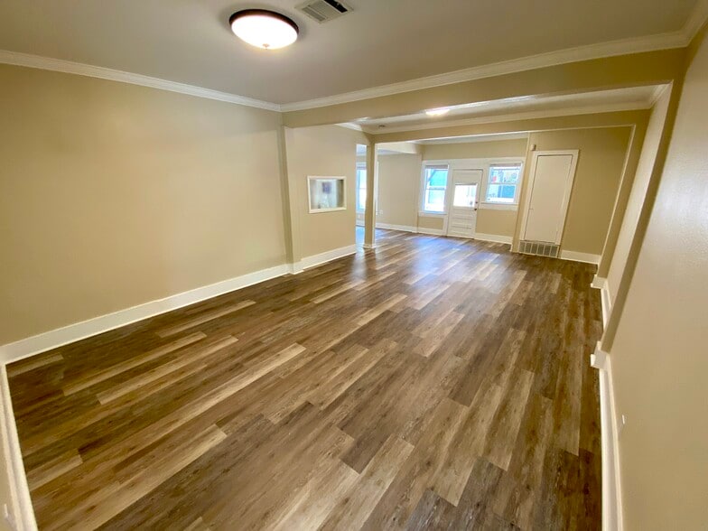 More Photos Of 78 San Marcos St, Austin Office Residential For Lease