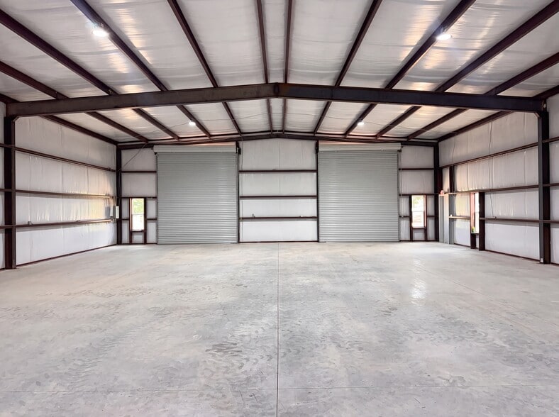 More Photos Of 501 County Road 248, Georgetown Flex For Sale