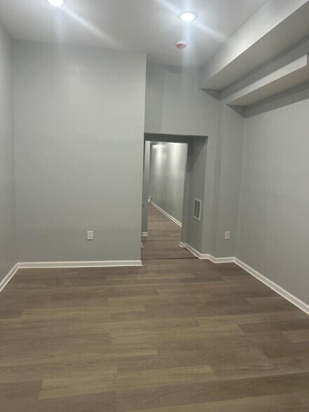 More Photos Of 3112 Frederick Ave, Baltimore Office For Lease