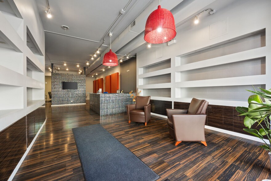 More Photos Of 2853 N Pulaski Rd, Chicago Storefront Retail Office For Sale