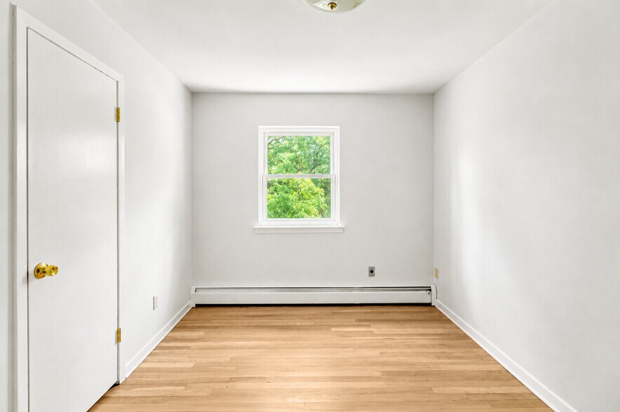 More Photos Of 5834 Fieldston Rd, Bronx Apartments For Sale