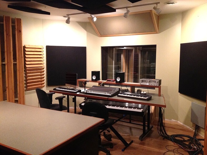 More Photos Of 110-112 S Bridge St, Dimondale Freestanding For Sale