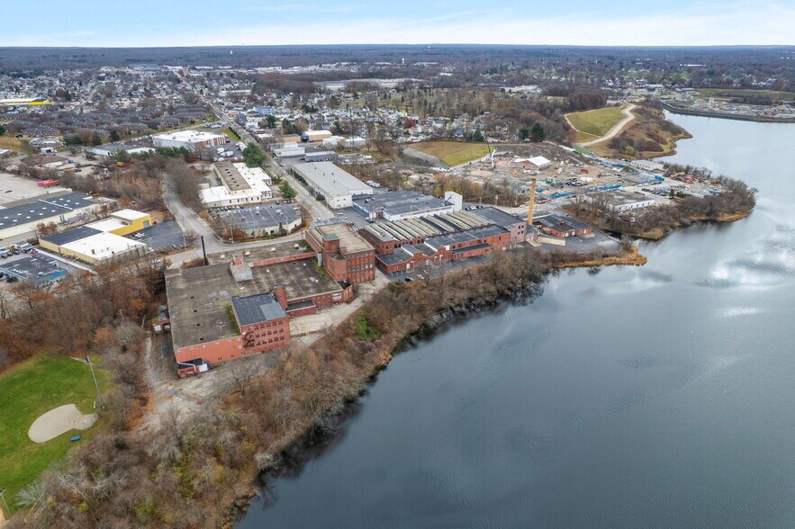 More Photos Of 721 School St, Pawtucket Manufacturing For Lease