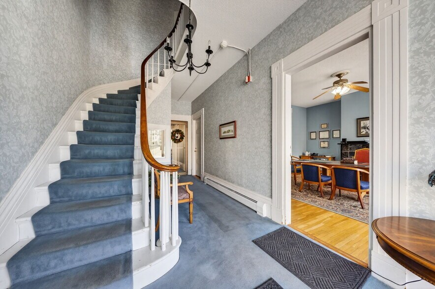 More Photos Of 446 County St, New Bedford Office For Sale