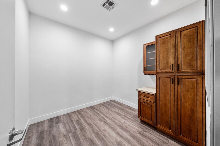 More Photos Of 9630 Research Dr, Irvine Research And Development For Sale