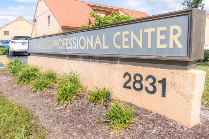 More Photos Of 2831 Ringling Blvd, Sarasota Medical For Sale