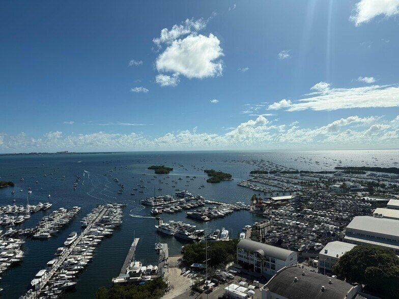 More Photos Of 2601 S Bayshore Dr, Coconut Grove Office For Lease