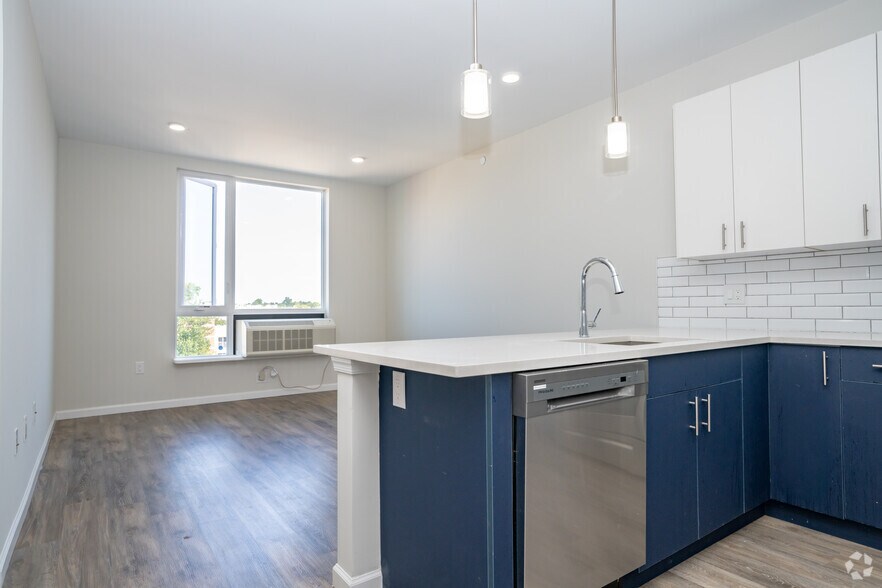 More Photos Of 9-11 Clark St, Newark Apartments For Sale