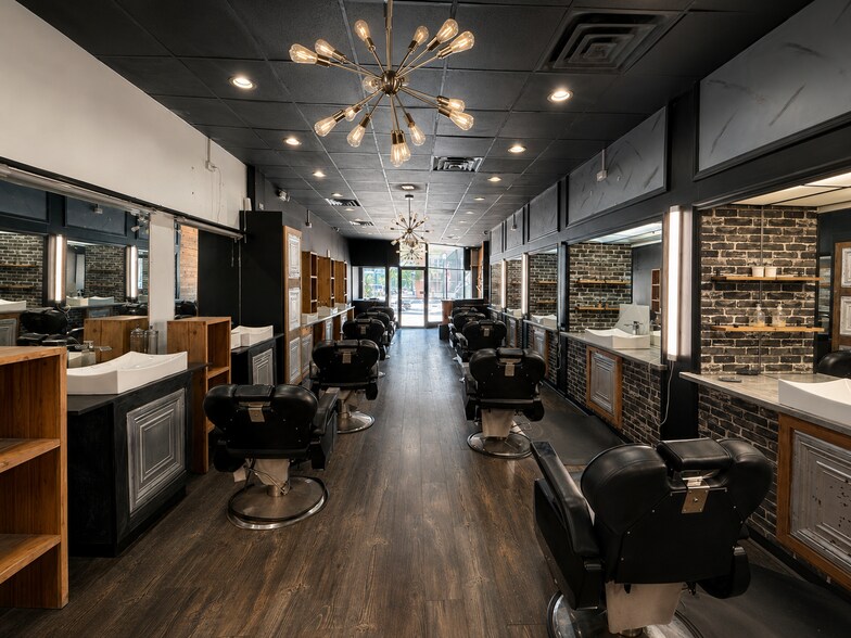 More Photos Of 118 Hay St, Fayetteville General Retail For Lease