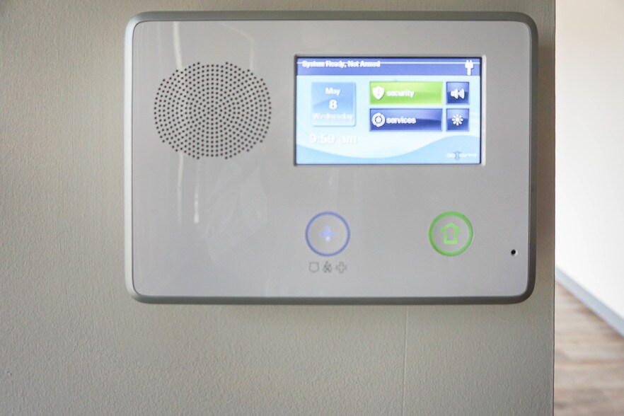 More Photos Of 1126 Old Route 66, Saint Robert Office For Sale