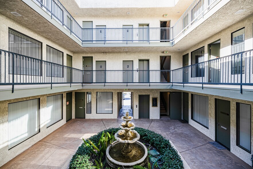 More Photos Of 23717 Hawthorne Blvd, Torrance Office For Lease