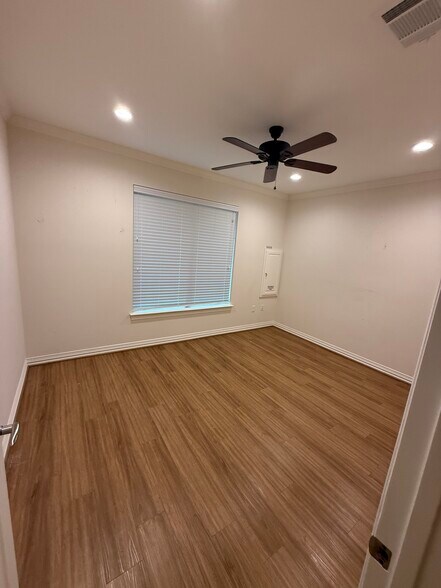 More Photos Of 8668 John Hickman Pkwy, Frisco Medical For Lease