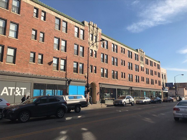 More Photos Of 2769-2787 N Milwaukee Ave, Chicago Coworking Space