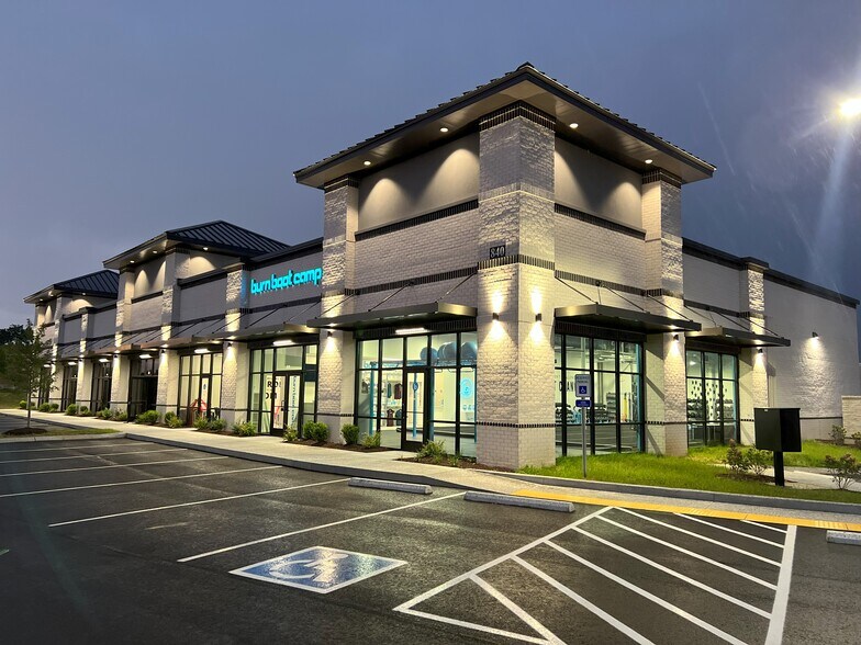 More Photos Of 860 Medical Park, Smyrna Flex For Lease