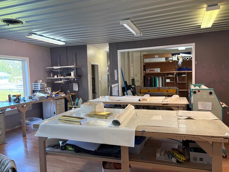 More Photos Of 792 E Cherry St, Jesup Office For Sale