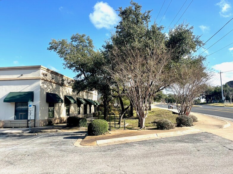 More Photos Of 4600 Spicewood Springs Rd, Austin Office For Lease