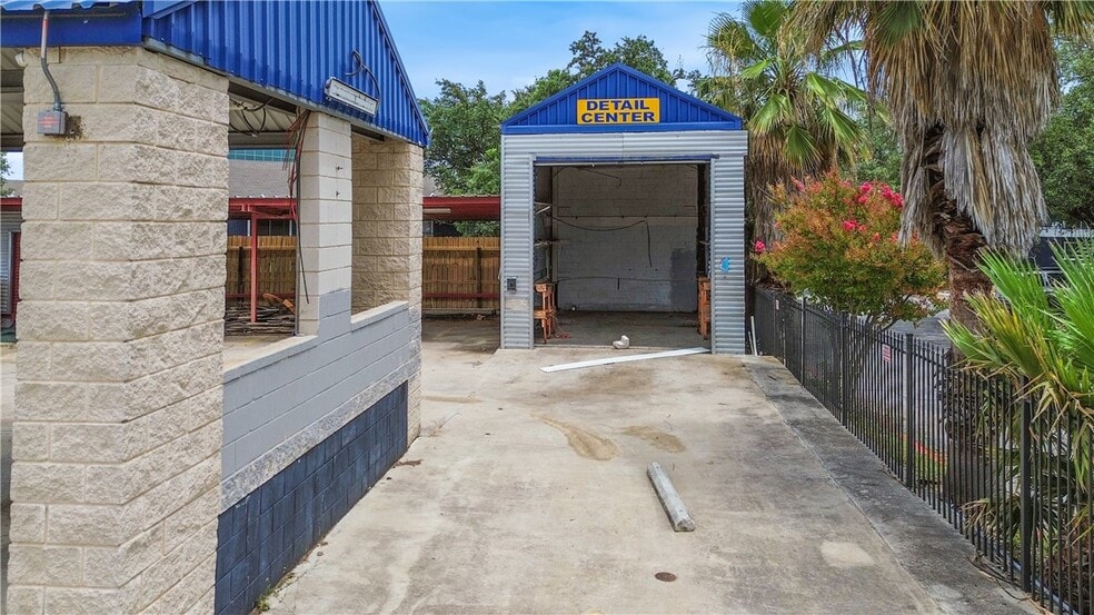 More Photos Of 7850 Callaghan Rd, San Antonio Carwash For Sale