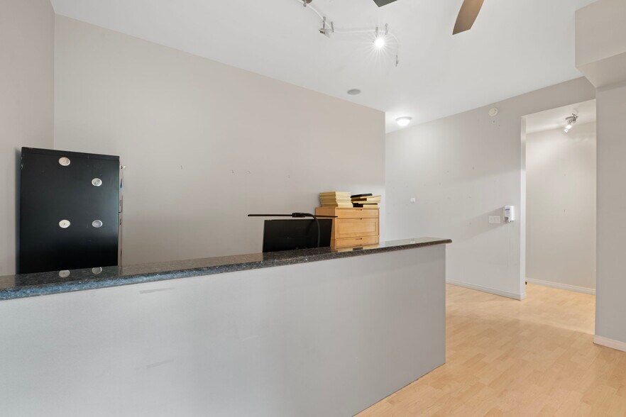 More Photos Of 1922 9th Ave SE, Calgary Storefront Retail Residential For Sale