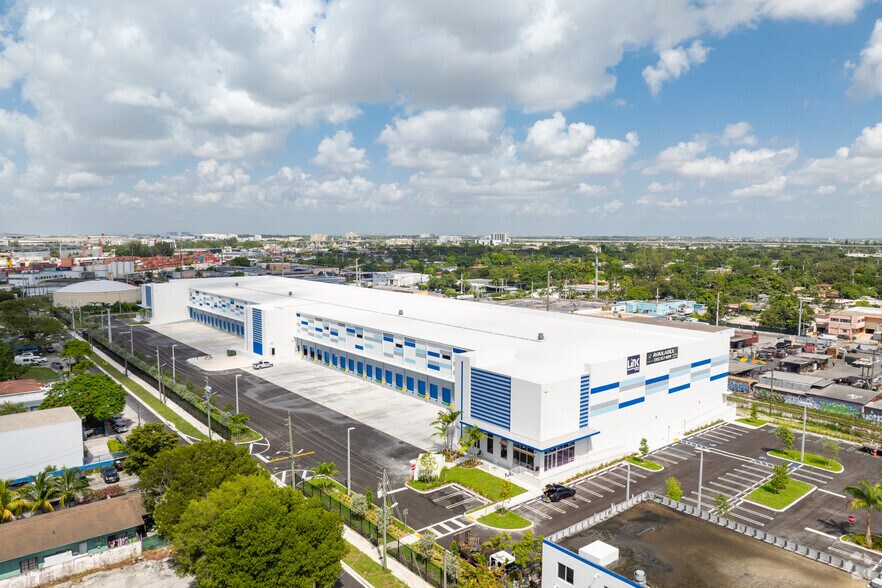 More Photos Of 2260 NW 27th Ave, Miami Refrigeration Cold Storage For Lease