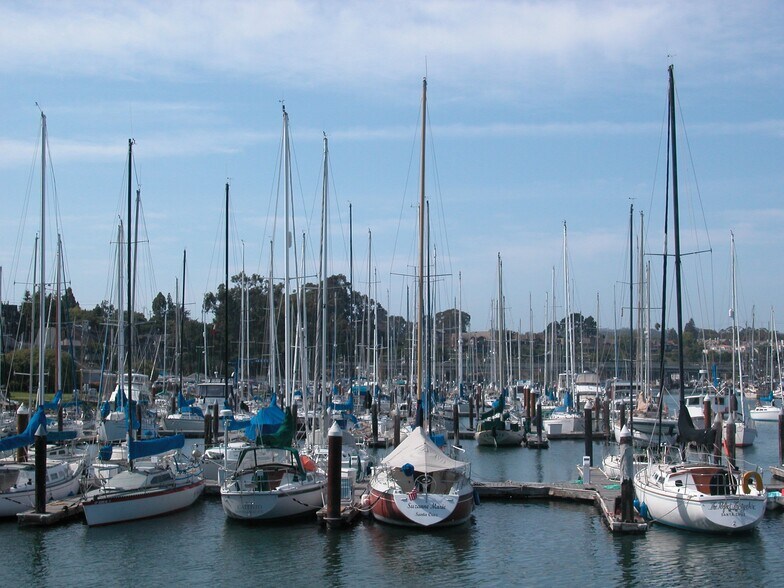 More Photos Of 420 Capitola Road Ext, Santa Cruz Apartments For Sale