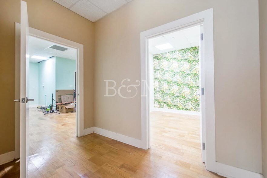 More Photos Of 200 Franklin St, Brooklyn Apartments For Lease